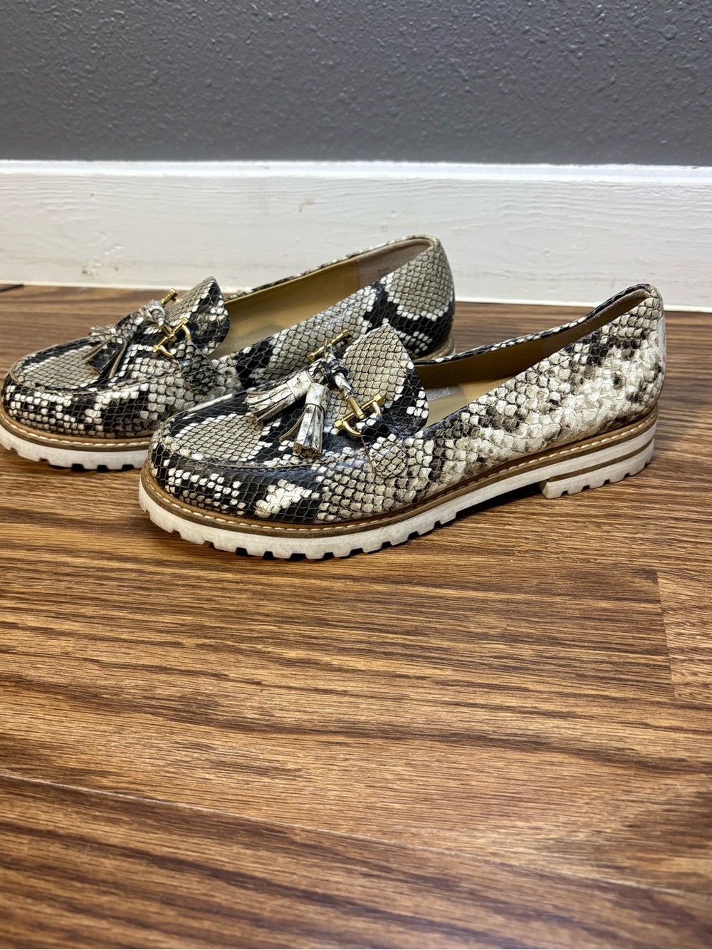 Talbots Snakeskin Tassel Loafers in Black & Cream